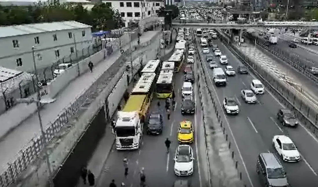 İstanbul’un en yoğun ilçelerinden Bahçelievler’de meydana gelen İETT otobüsü arızası,