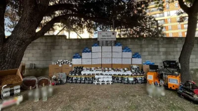 Bursa’nın Osmangazi ilçesinde jandarma ekiplerinin düzenlediği nefes kesen kaçak tütün
