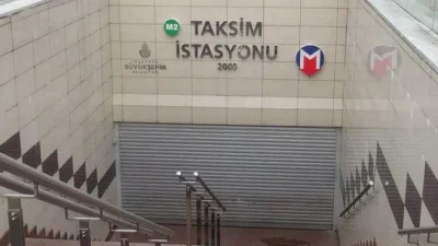 İstanbul’un en yoğun ulaşım hatlarından biri olan Taksim metro istasyonu