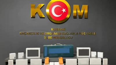 Kırşehir’de emniyet güçlerinin titizlikle yürüttüğü son dakika kaçakçılık operasyonu şehirde