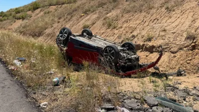 Yozgat’ın Yerköy ilçesinde kontrolden çıkan bir otomobilin takla atması sonucu