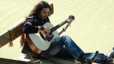 Türk rock müziğinin en parlak döneminde, henüz yolun çok başındayken