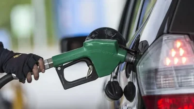 Global piyasalarda brent petrol fiyatlarında yaşanan ani gerileme yurt içinde