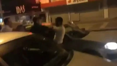 Ankara’nın Etimesgut ilçesinde iki sürücü arasında çıkan tartışma kısa sürede