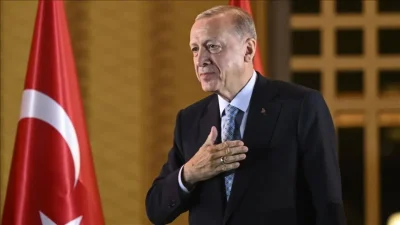 TÜRGEV’in 30. kuruluş yıl dönümü buluşmasında gençlerle bir araya gelen