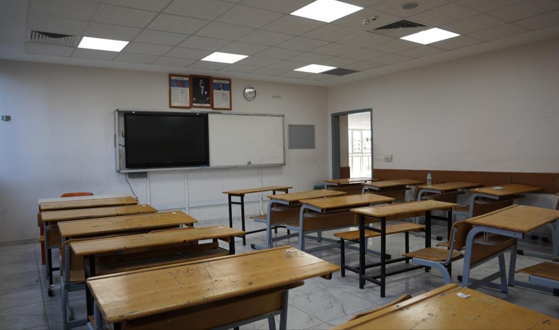 İstanbul’da sınıfta kalan bir lise öğrencisinin müdür yardımcısına gönderdiği dehşet