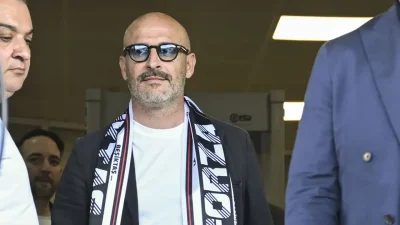 Siyah-beyazlı yönetim, uzun süredir merakla beklenen teknik direktör bilmecesini Vincenzo