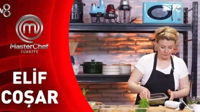 MasterChef Türkiye’nin yeni sezonunda tabaklarıyla şefleri etkilemeyi başaran Elif Coşar,