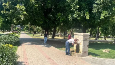Adana’da aniden yükselen sıcaklıklar termometreleri 33 derecenin üzerine çıkarırken, güneşli