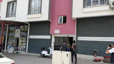 Şanlıurfa’nın Siverek ilçesinde meydana gelen korkunç aile tartışması kanlı bitti.