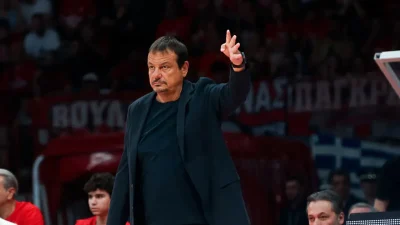 Yunanistan temsilcisi Panathinaikos ile yollarını sürpriz bir kararla ayıran tecrübeli