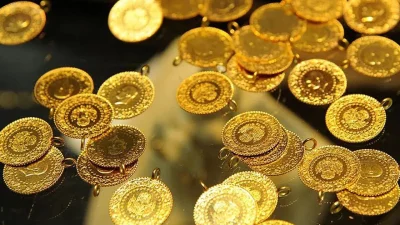 Altın piyasasında nefes kesen dakikalar yaşanıyor. Yatırımcıların ve birikim sahiplerinin