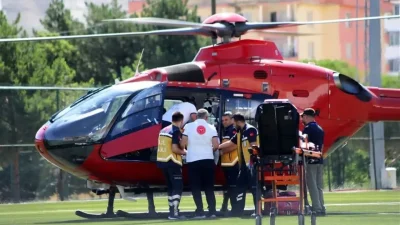 Malatya’nın Darende ilçesinde aniden rahatsızlanan 75 yaşındaki hastanın durumu ağırlaşınca,