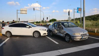 Nevşehir’de üç aracın birbirine girdiği feci zincirleme trafik kazasında adeta