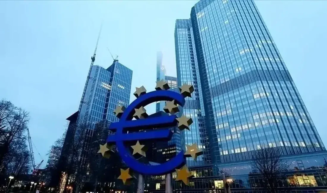 Euro Bölgesi ekonomisindeki durgunluk mayıs ayında da hız kesmedi. Hem