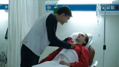 Gençlik ve dram türündeki sürükleyici hikayesiyle kısa sürede geniş bir