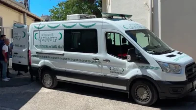 Gaziantep’te meydana gelen feci trafik kazasında, yolun karşısına geçmeye çalışan