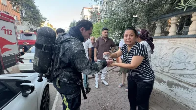 Antalya’da bir apartman dairesinde aniden yükselen alevler büyük bir can