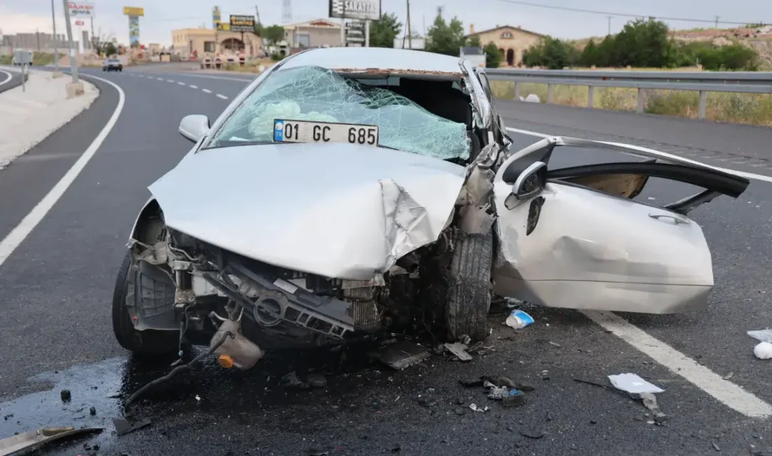 Nevşehir’de kontrolden çıkan bir otomobilin aydınlatma direğine çarpması sonucu meydana
