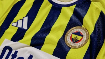 Fenerbahçe’nin büyük bir merakla beklenen 2026-2027 sezonu yeni formaları nihayet