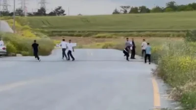 Ankara’nın Polatlı ilçesinde aralarında önceden husumet bulunan iki kişinin sokak