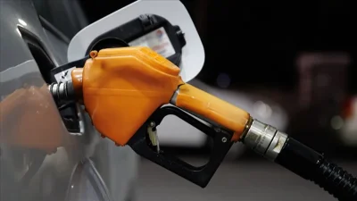 Dolar kuru ve brent petrol fiyatlarındaki hareketlilik sonrasında gözler akaryakıt