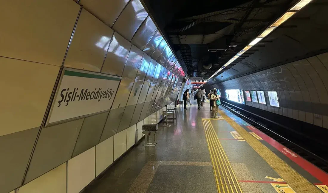 İstanbul’un en yoğun ulaşım akslarından biri olan Şişli-Mecidiyeköy Metro İstasyonu’nda