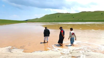 Bitlis’in Ahlat ilçesinde iki gündür aralıksız süren sağanak yağışlar sonrasında