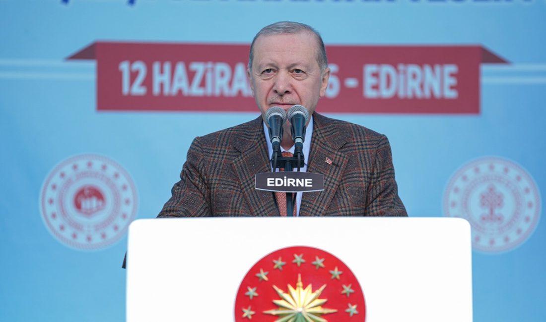 ttifakı olarak Türkiye’yi dışarıdaki çatışmalardan uzak tutarken içerde de büyük
