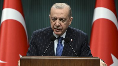 Cumhurbaşkanı Recep Tayyip Erdoğan başkanlığında Beştepe’de toplanan Kabine Toplantısı’nın ardından,