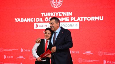 Milli Eğitim Bakanlığı, öğrencilerin yabancı dil öğrenimini kolaylaştırmak amacıyla geliştirdiği