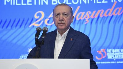 Cumhurbaşkanı Recep Tayyip Erdoğan, partisinin Sapanca’da düzenlenen istişare kampında çok