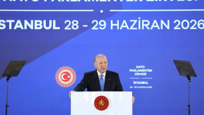 Cumhurbaşkanı Recep Tayyip Erdoğan, dünya genelinde tırmanan kargaşa ve belirsizlik