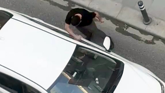 İstanbul Avcılar’da meydana gelen zincirleme trafik kazasının ardından tansiyon bir