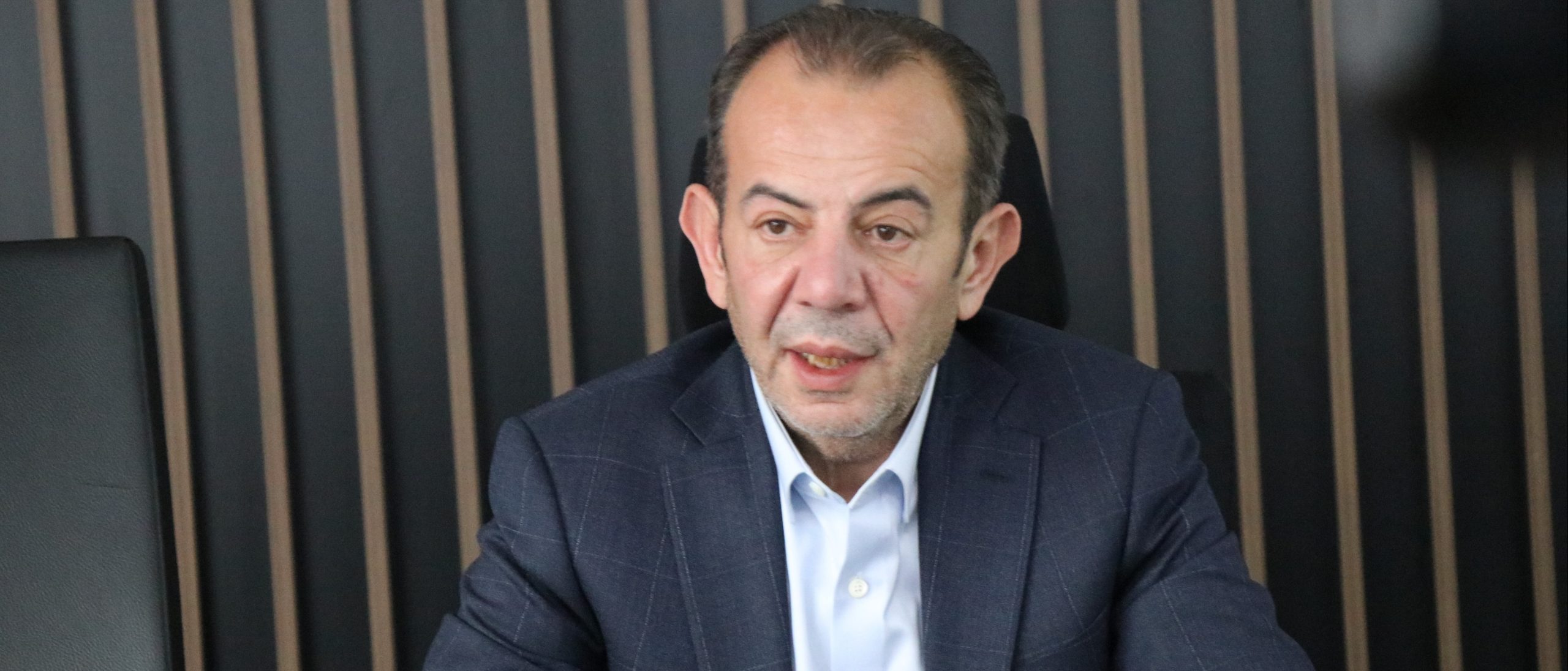 Yolsuzluk soruşturması kapsamında görevden uzaklaştırılan Bolu Belediye Başkanı Tanju Özcan’ın