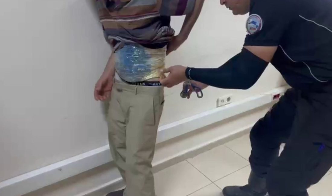 Hatay’da polisin gerçekleştirdiği operasyon, zehir tacirlerinin akılalmaz yöntemlerini bir kez