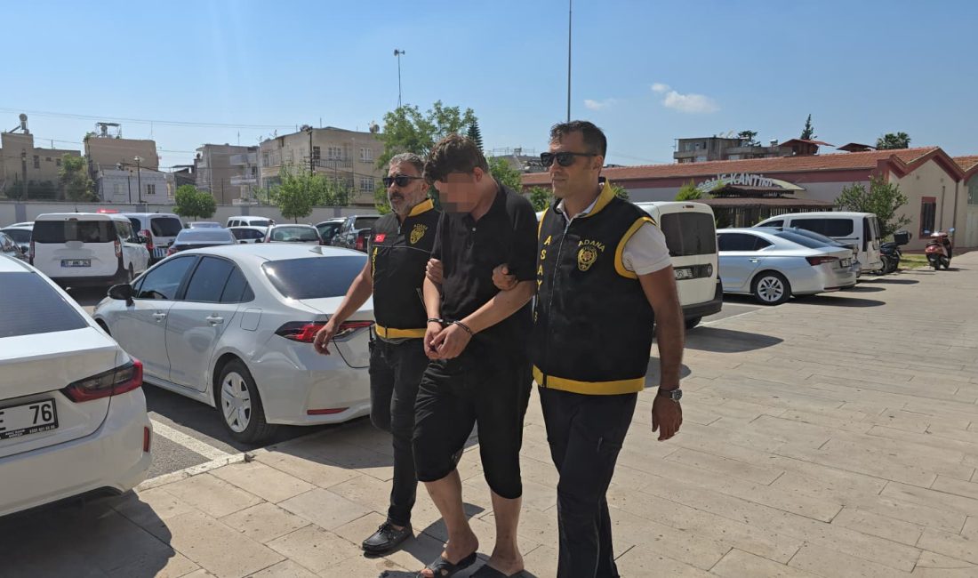 Adana’da polisin şüphe üzerine durdurduğu bir şüphelinin oyunu kolundaki dövme