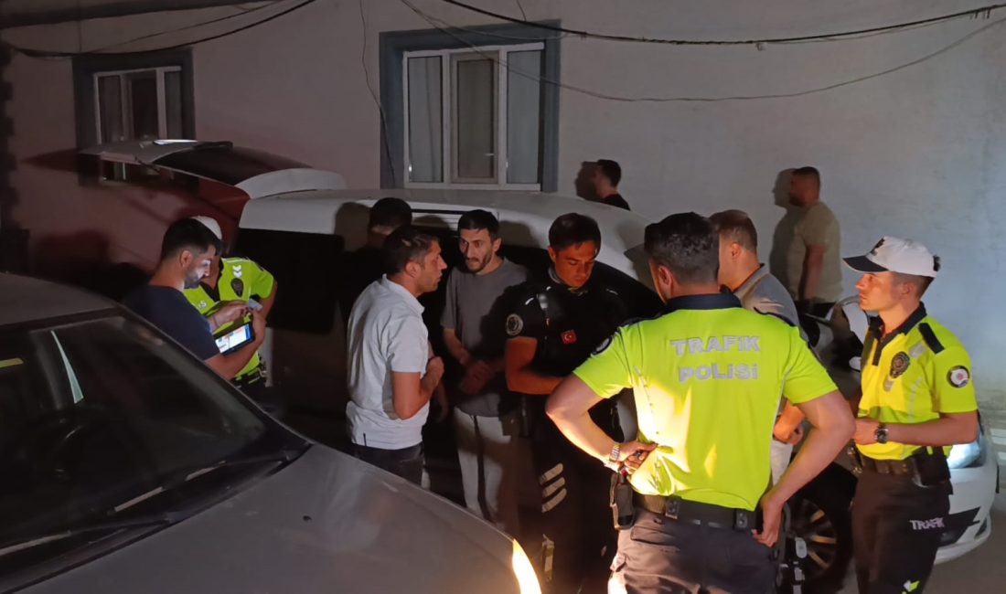 Bursa’nın İnegöl ilçesinde polisin “dur” ihtarına uymayarak 20 kilometrelik tehlikeli