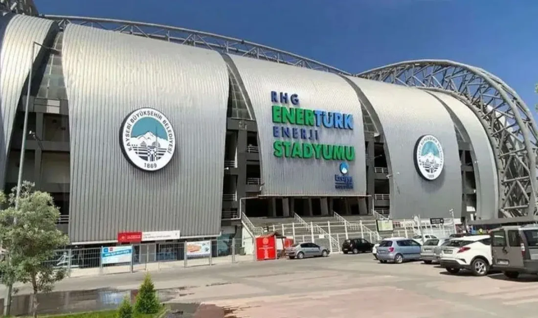 Kayserispor’un iç saha maçlarına ev sahipliği yapan dev stadyumda sponsorluk