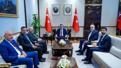 Cumhurbaşkanı Yardımcısı Cevdet Yılmaz, Ankara’da ağırladığı Lübnan heyetiyle gerçekleştirdiği kritik