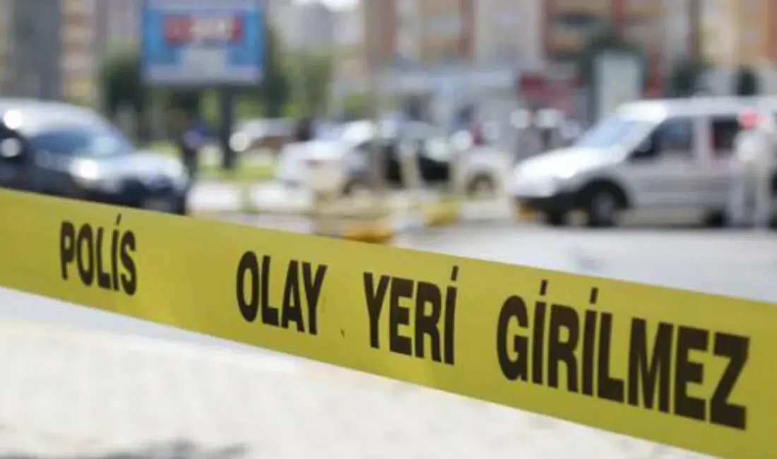 Antalya’nın Alanya ilçesinde meydana gelen feci trafik kazasında, yolun karşısına