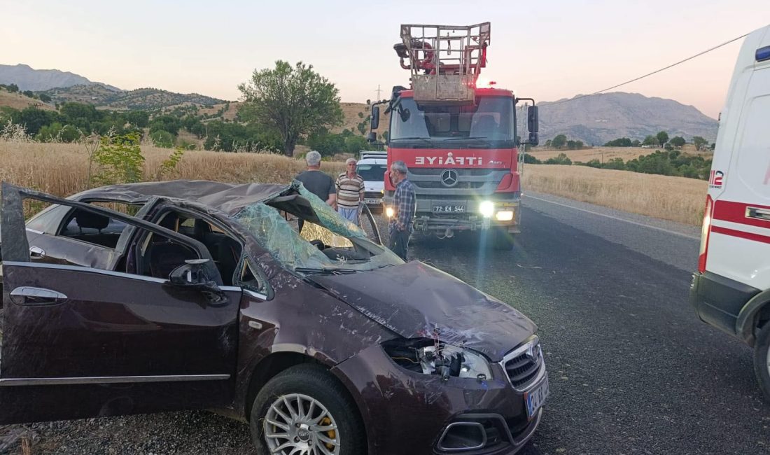 Diyarbakır’ın Kulp ilçesinde kontrolden çıkarak şarampole yuvarlanan otomobil, bir aileyi