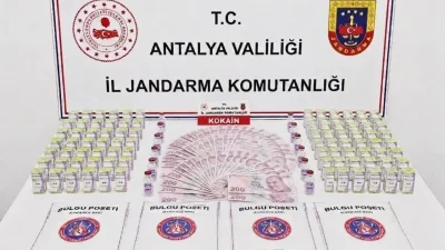 Antalya genelinde uyuşturucu satıcılarına yönelik gerçekleştirilen geniş çaplı jandarma operasyonunda