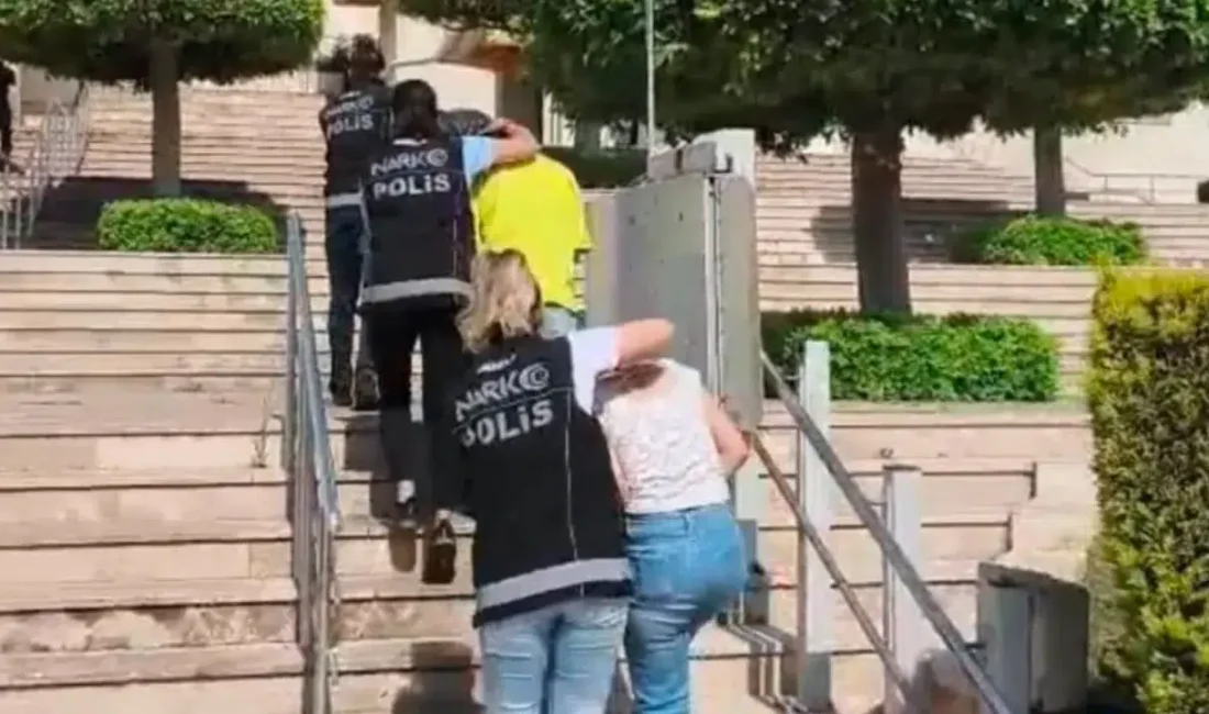 Muğla’nın Marmaris ilçesinde narkotik polisinin titizlikle yürüttüğü iki günlük takip