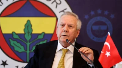 Fenerbahçe Başkan Adayı Aziz Yıldırım, katıldığı canlı yayında kulübün geleceğini