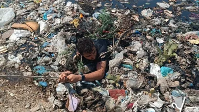 Adıyaman’ın Kahta ilçesinde alevlerle mücadele eden 29 yaşındaki itfaiye eri