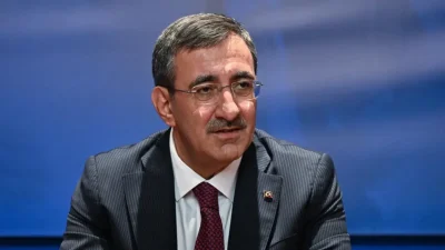 Cumhurbaşkanı Yardımcısı Cevdet Yılmaz, Türkmenistan’ın başkenti Aşkabat’ta düzenlenen kritik zirveye