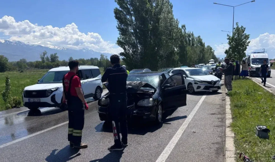 Erzincan’da günün en çok konuşulan olaylarından biri olan zincirleme trafik