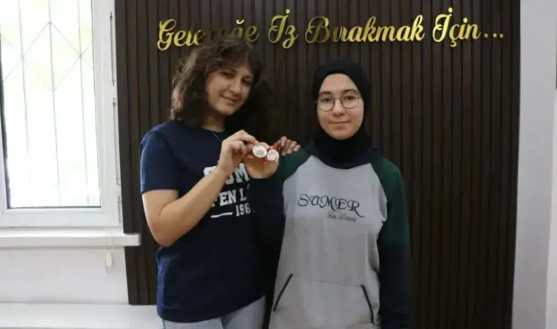 Antalya’da düzenlenen dev organizasyonda rakiplerini geride bırakarak kürsüye çıkan Kayseri