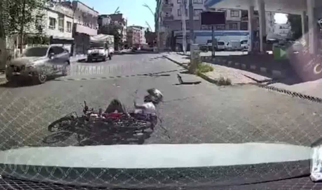 Batman’da seyir halindeki bir motosikletin önündeki otomobile arkadan çarpmasıyla meydana